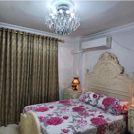 Elegant Apartment In Sheraton Heliopolis El El Cairo Exterior foto